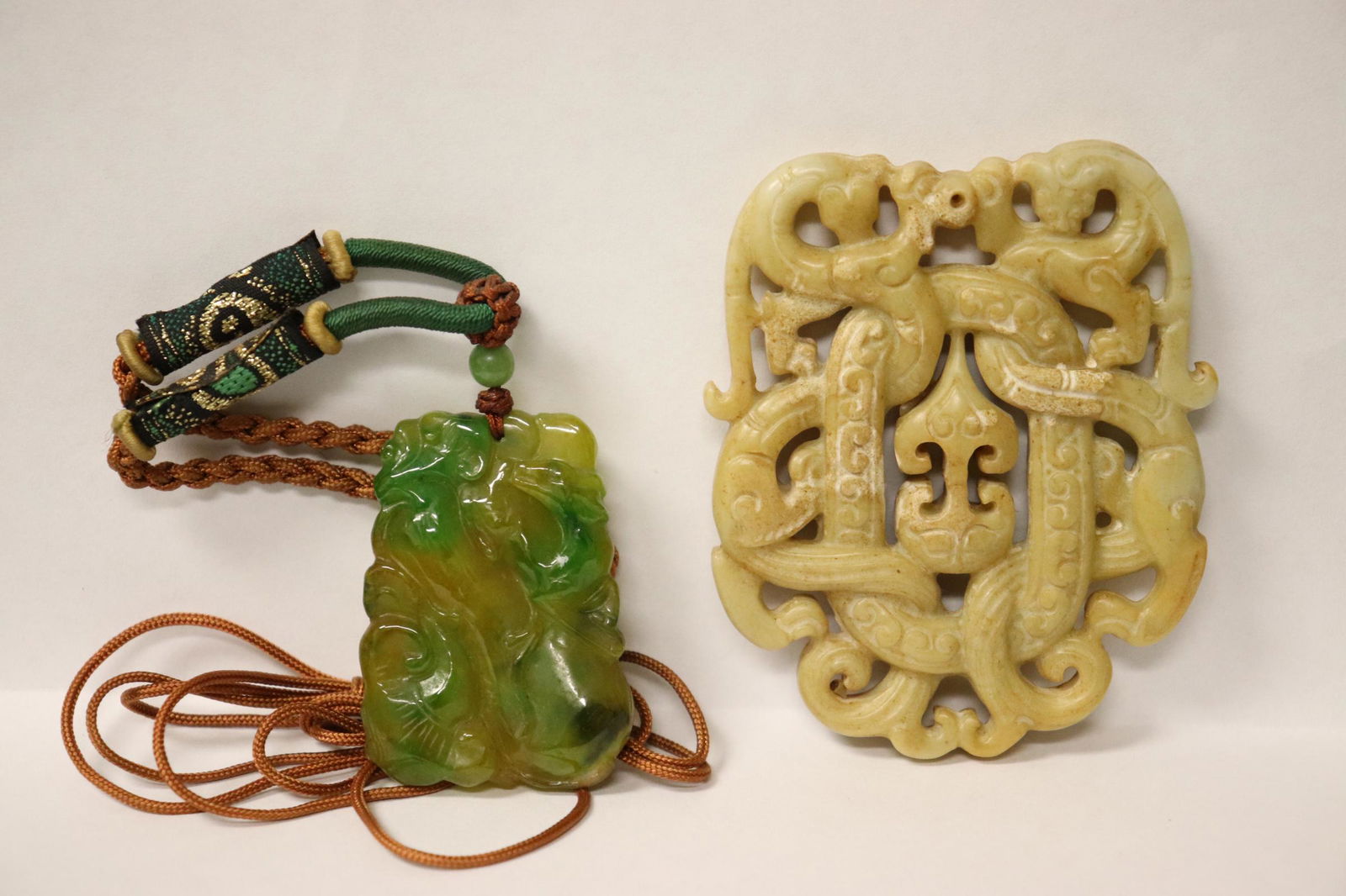 A jade carved ornament & a jadeite carved ornament (1 of 10)