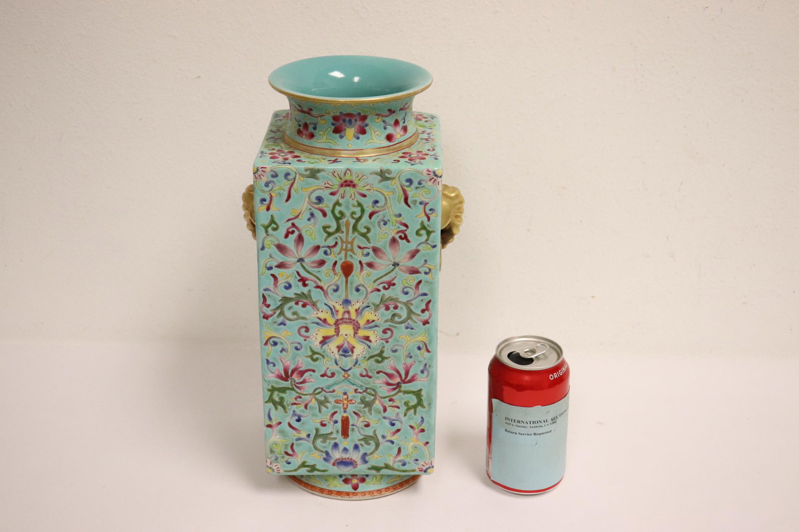 Chinese famille rose porcelain square vase: Chinese famille rose porcelain square vase, 13.45"HX6.75"x5.3"