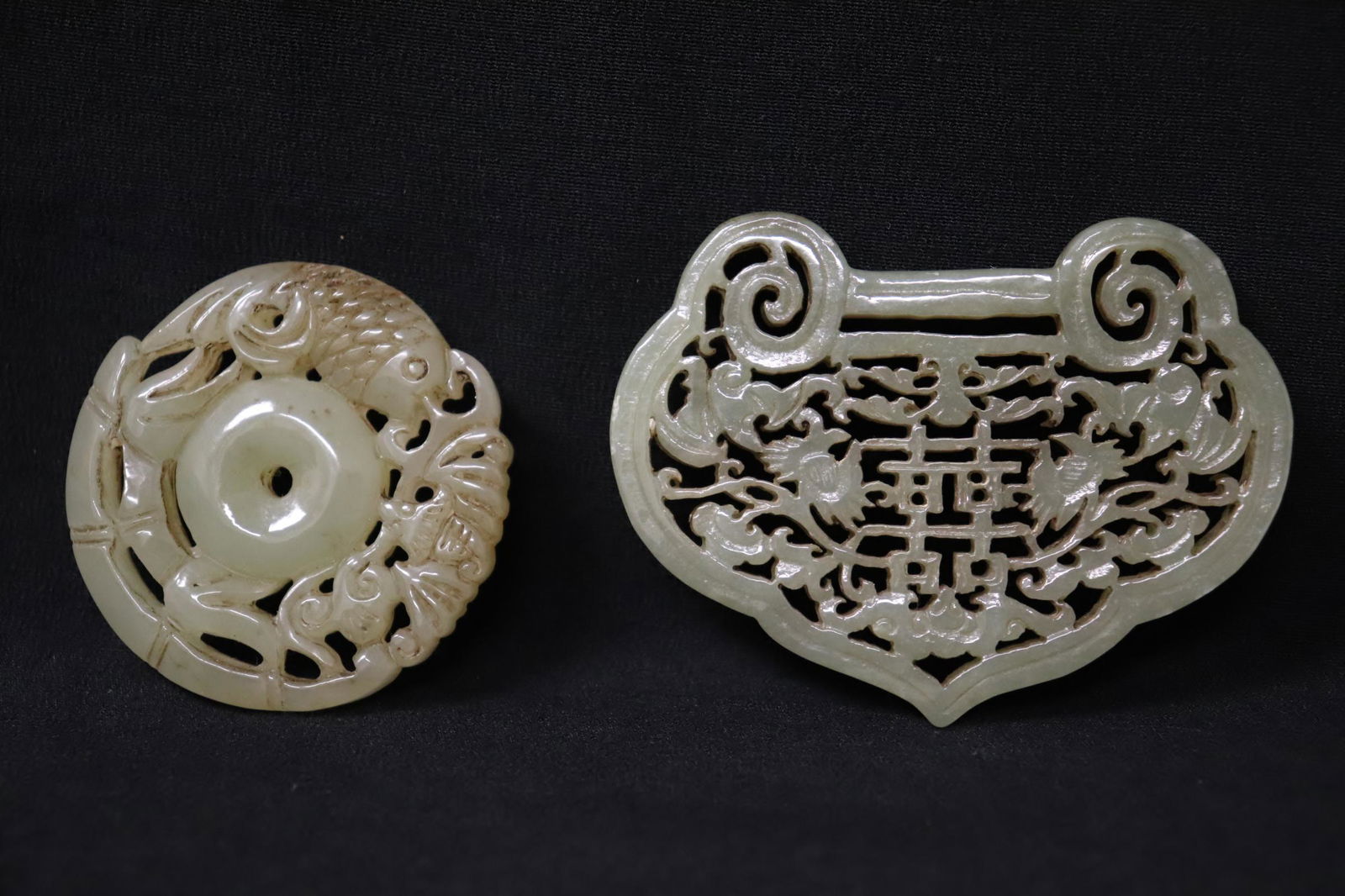 2 Chinese celadon jade carved ornaments (1 of 10)