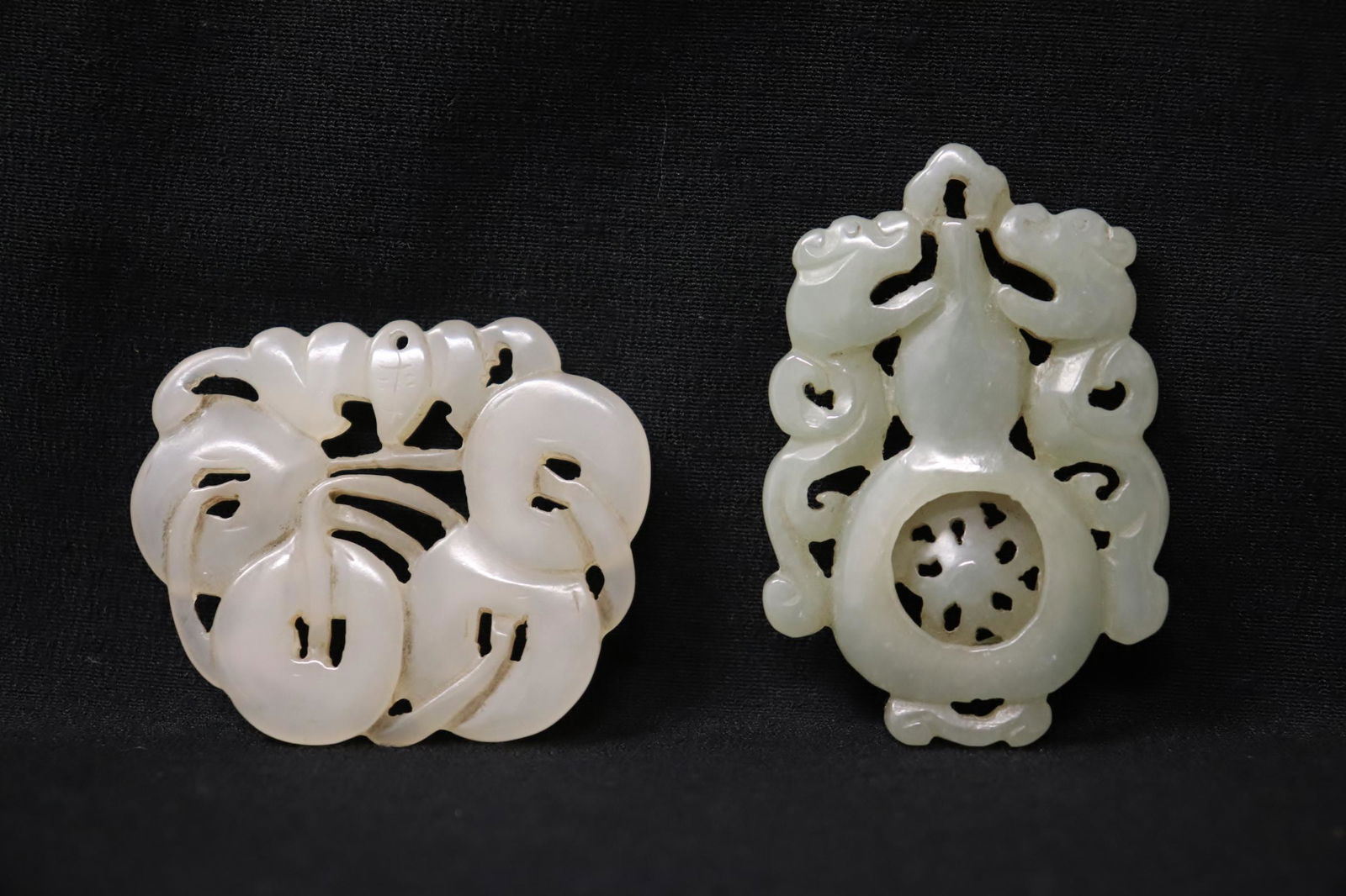 2 Chinese white jade carved ornaments (1 of 10)