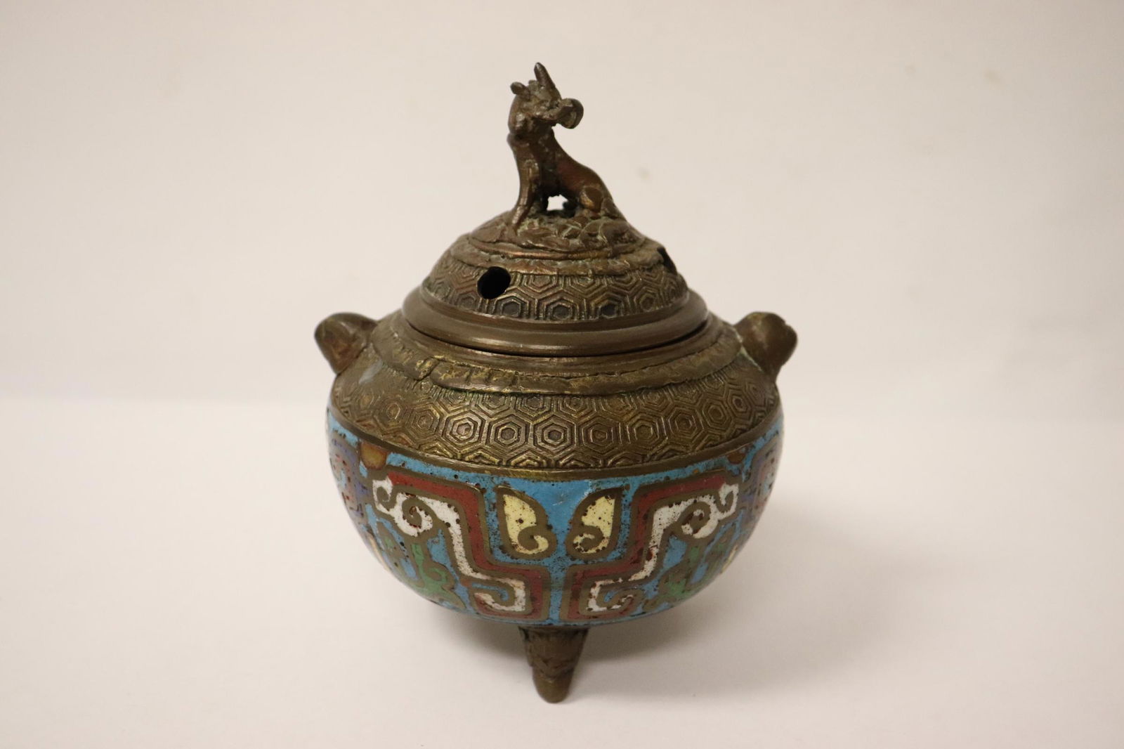 Chinese antique bronze champleve censer: Chinese antique bronze champleve censer, 5.1"Hx4.2"x4"