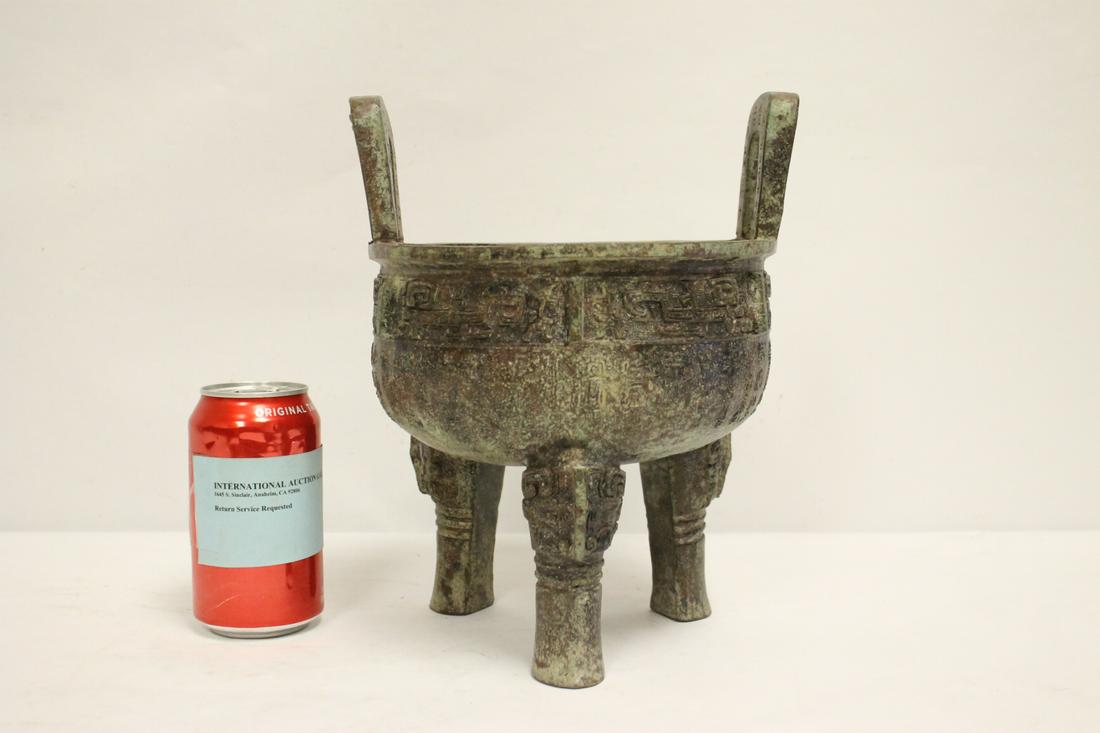Chinese archaic style bronze tripod ding (1 of 10)