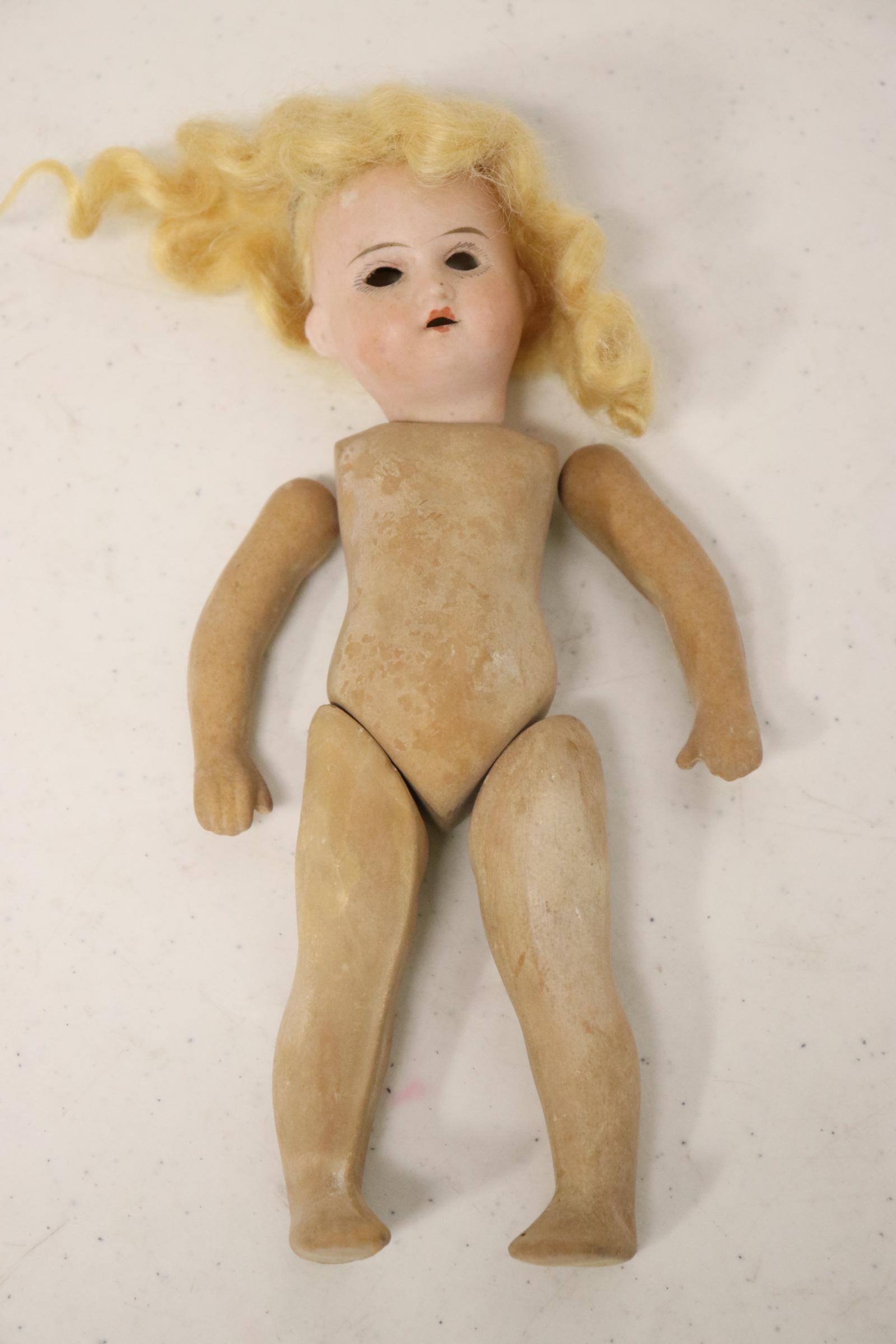A German bisque head doll (1 of 10)