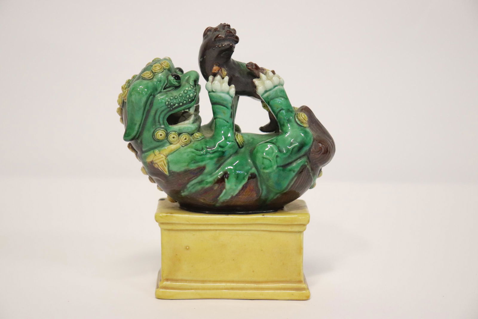 Chinese 19th/20th century Ming sancai style fulion (1 of 10)