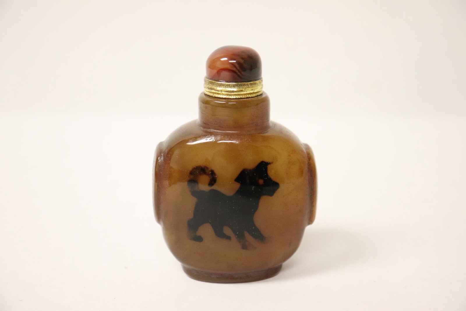 Rare Chinese agate snuff bottle (1 of 10)
