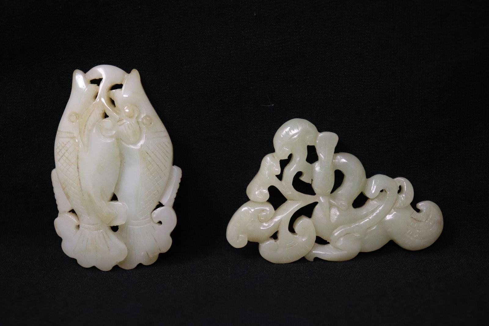2 Chinese white jade ornaments (1 of 10)