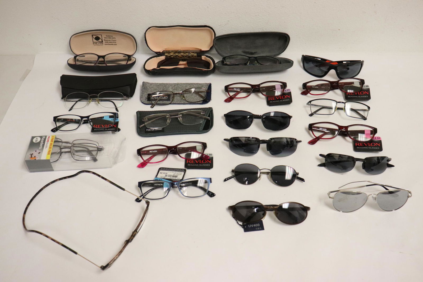 20 pairs sunglasses and prescription glasses: 20 pairs sunglasses and prescription glasses