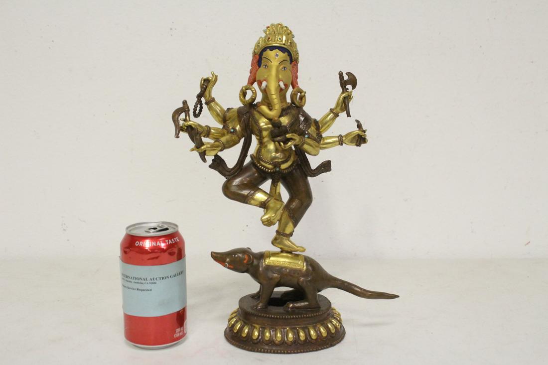 A fine gilt bronze sculpture of Ganesha (1 of 10)