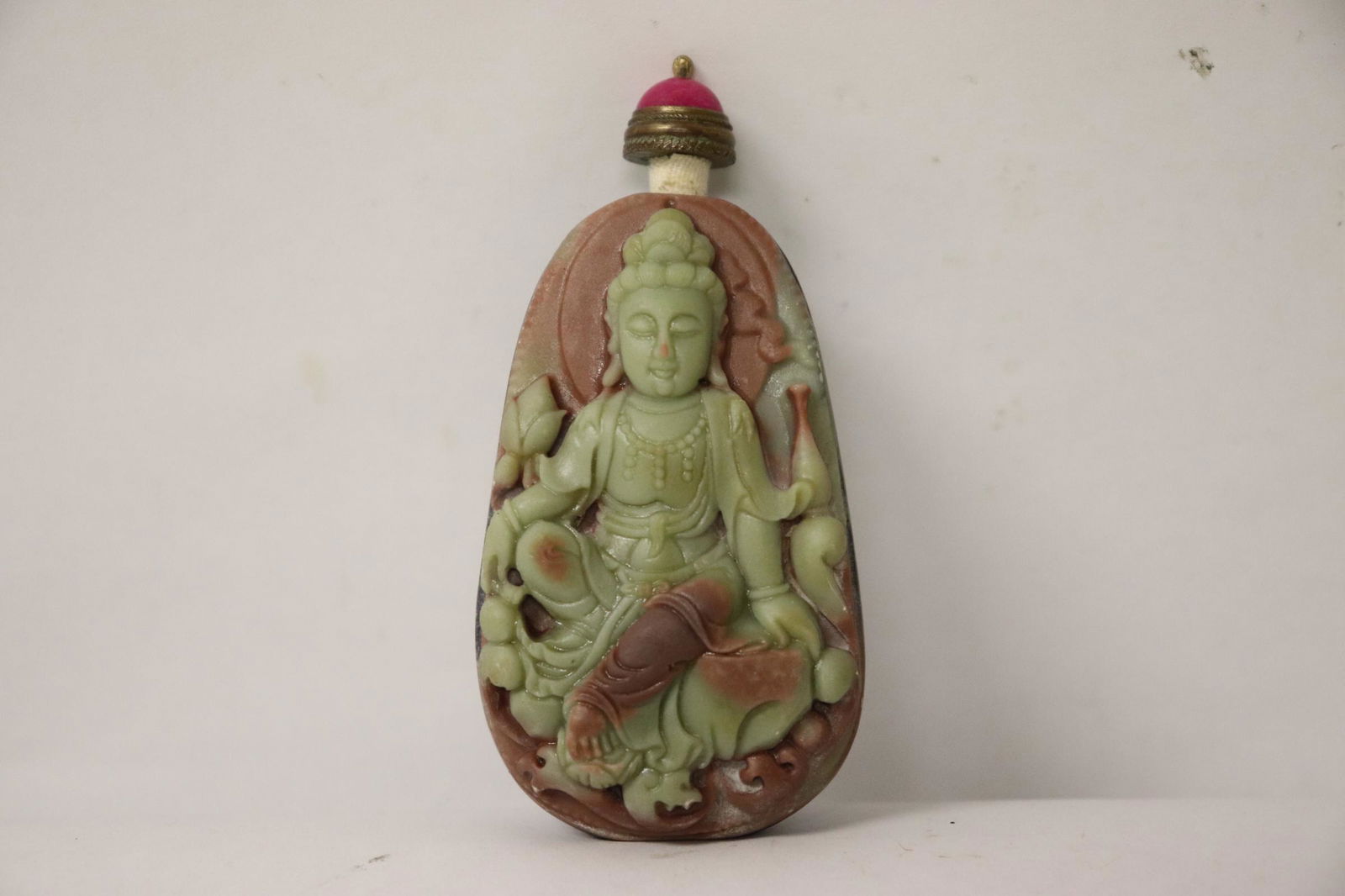 Stone carved snuff bottle (1 of 9)