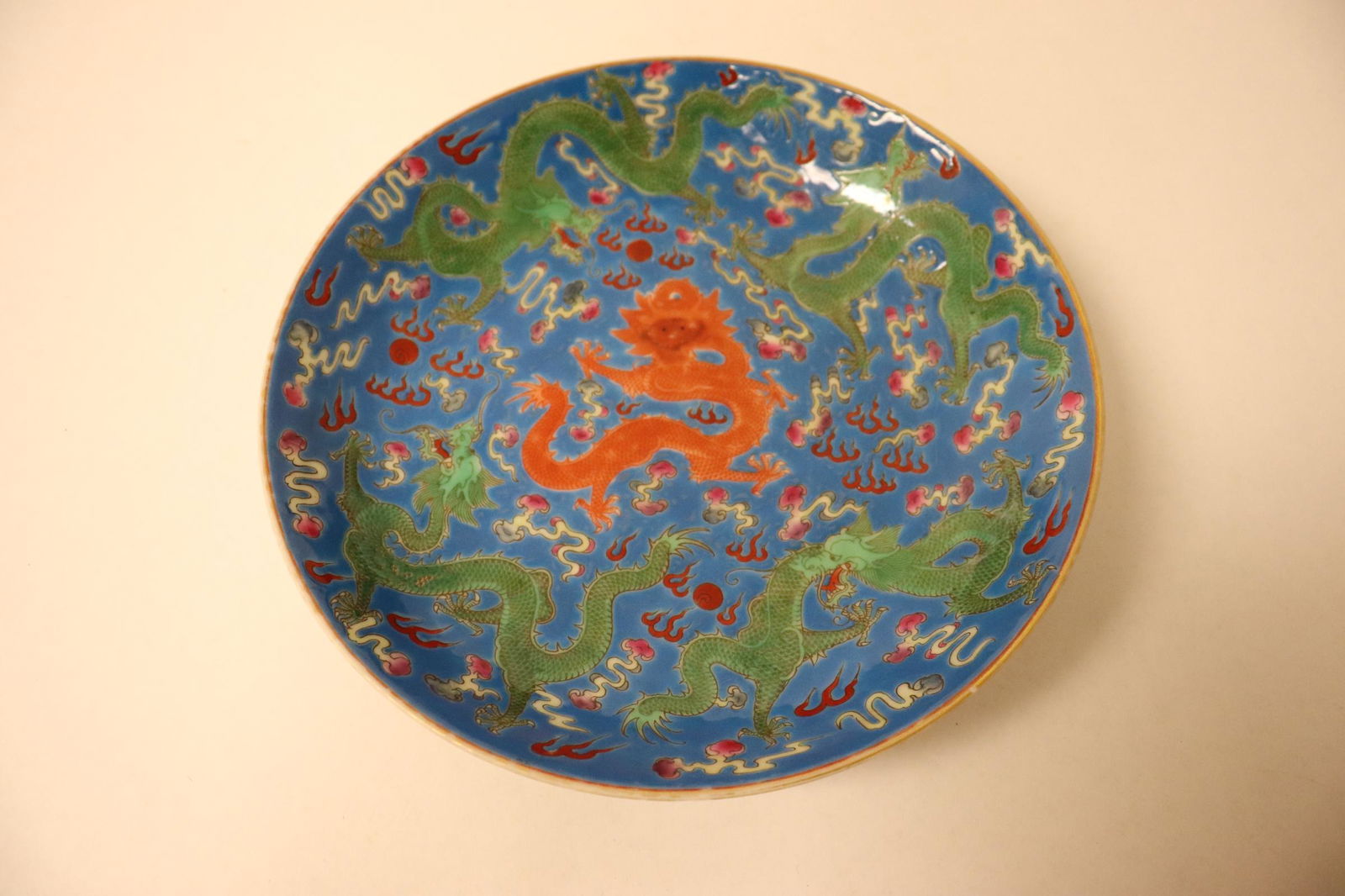 A fine Chinese famille rose porcelain plate (1 of 10)