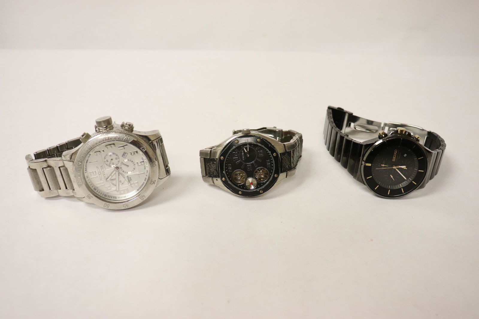 3 man's wrist watches (1 of 10)