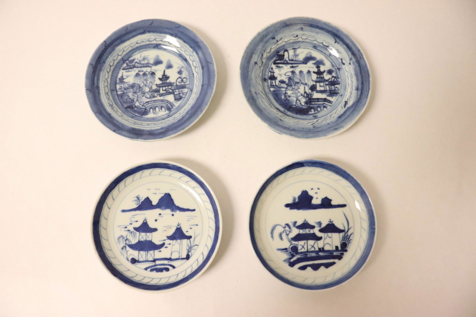 4 Chinese antique export b&w small plates (1 of 10)