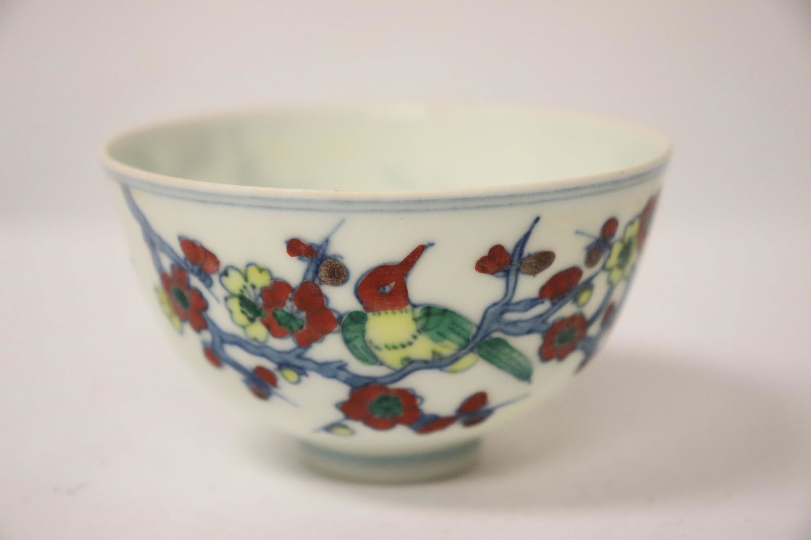 A wucai porcelain tea cup (1 of 10)