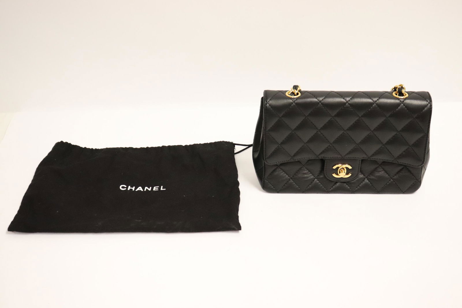 A genuine Chanel black lambskin quilted handbag (1 of 12)