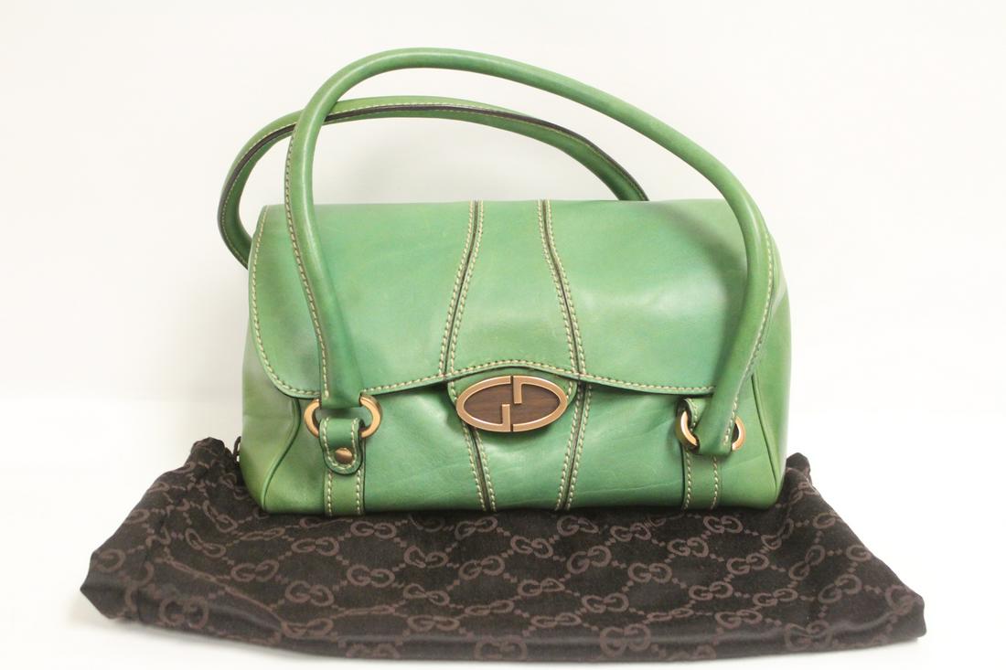 Authentic Gucci green leather handbag (1 of 10)