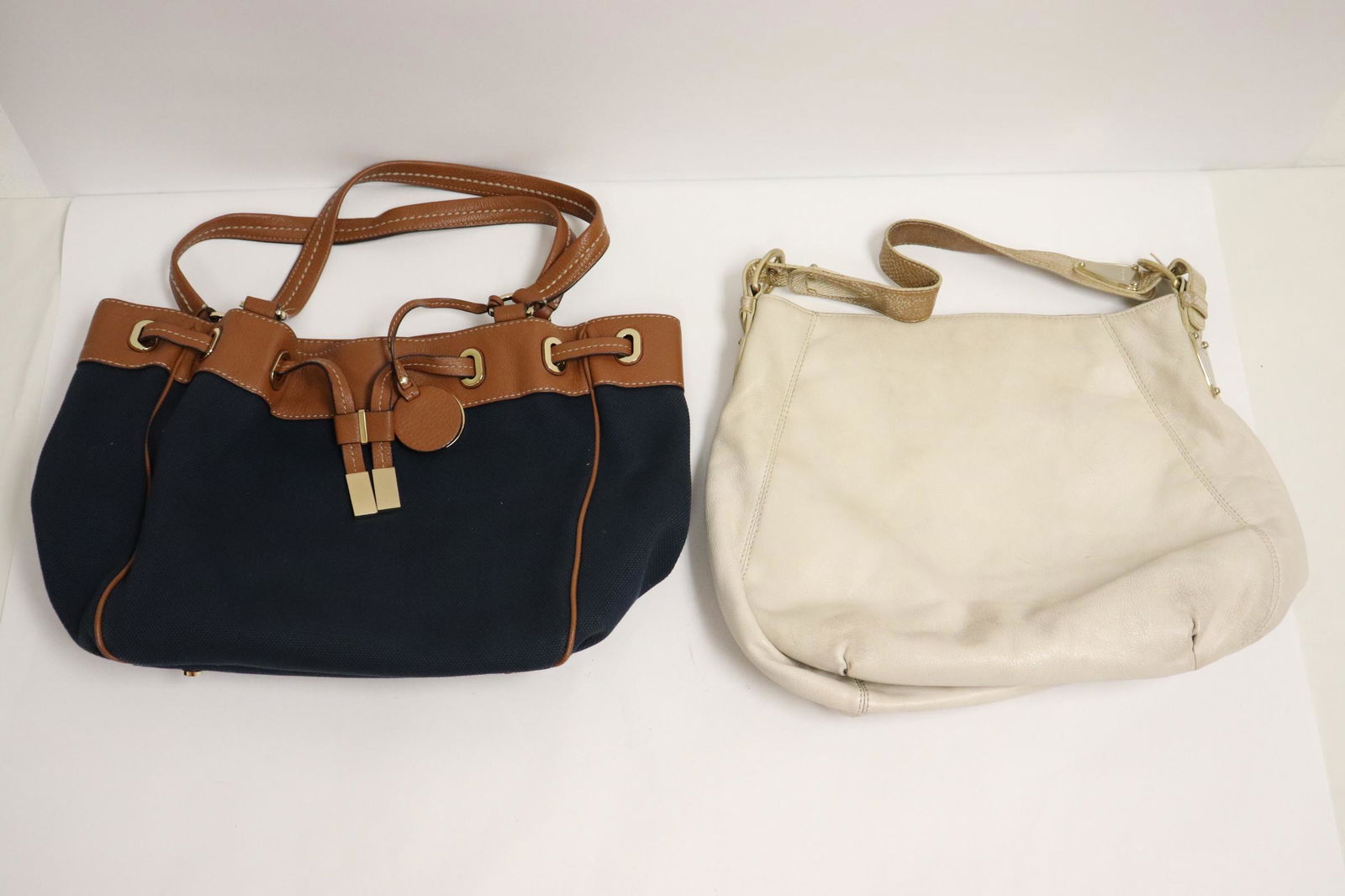 2 large Michael Kors tote bags (1 of 12)