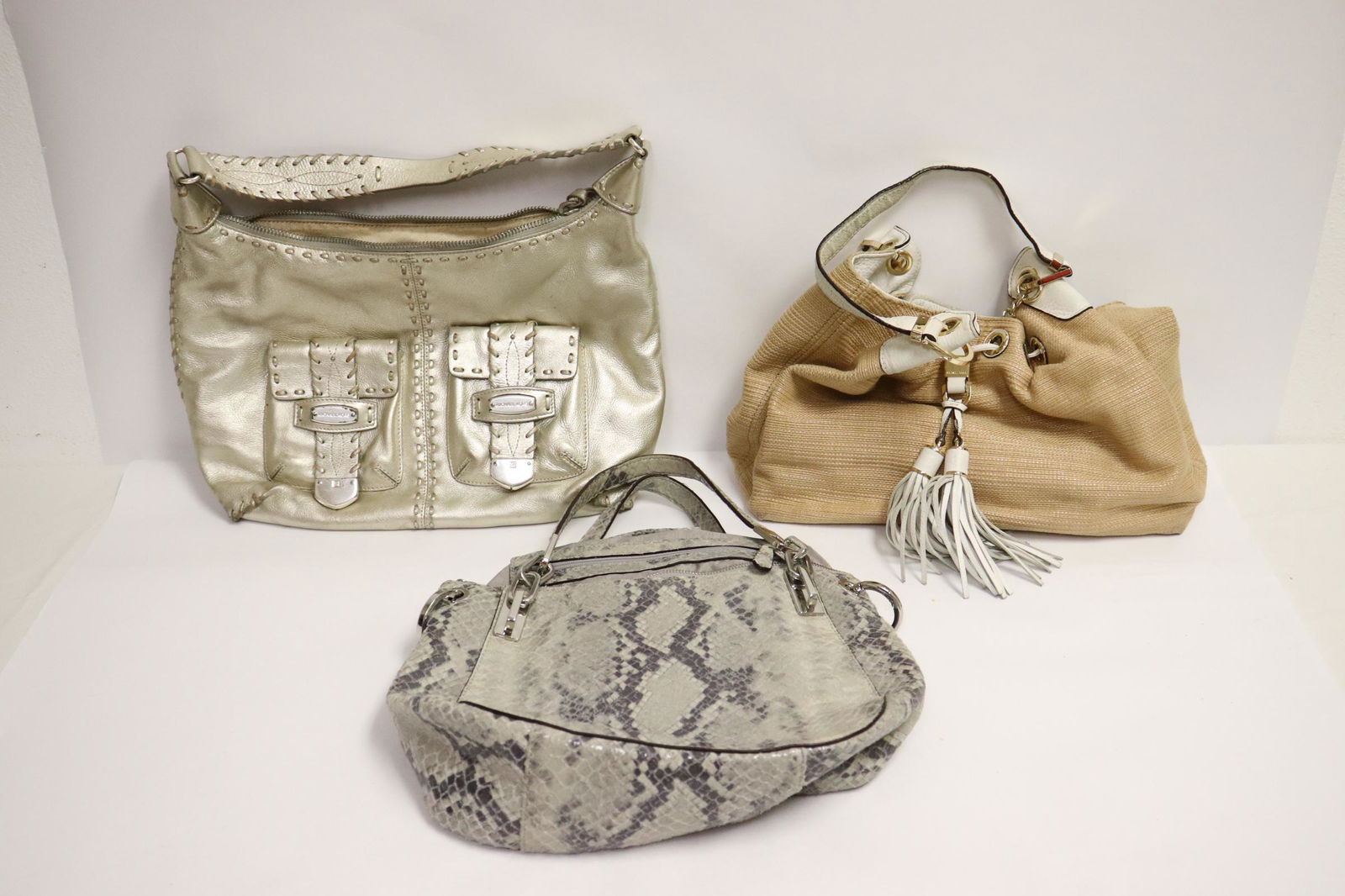 3 Michael Kors handbags (1 of 11)
