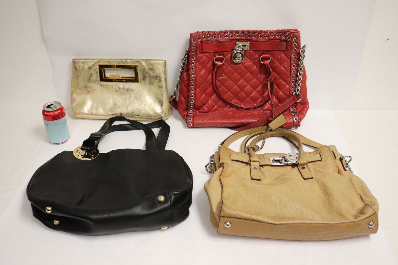 4 Michael Kors handbags (1 of 11)