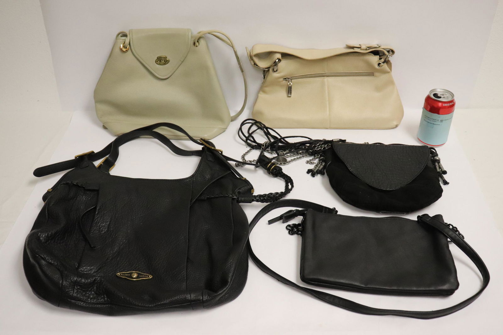 5 leather handbags (1 of 12)