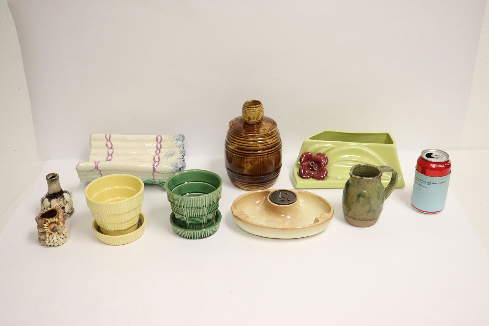 Lot of pottery; including 2 McCoy planters (1 of 10)