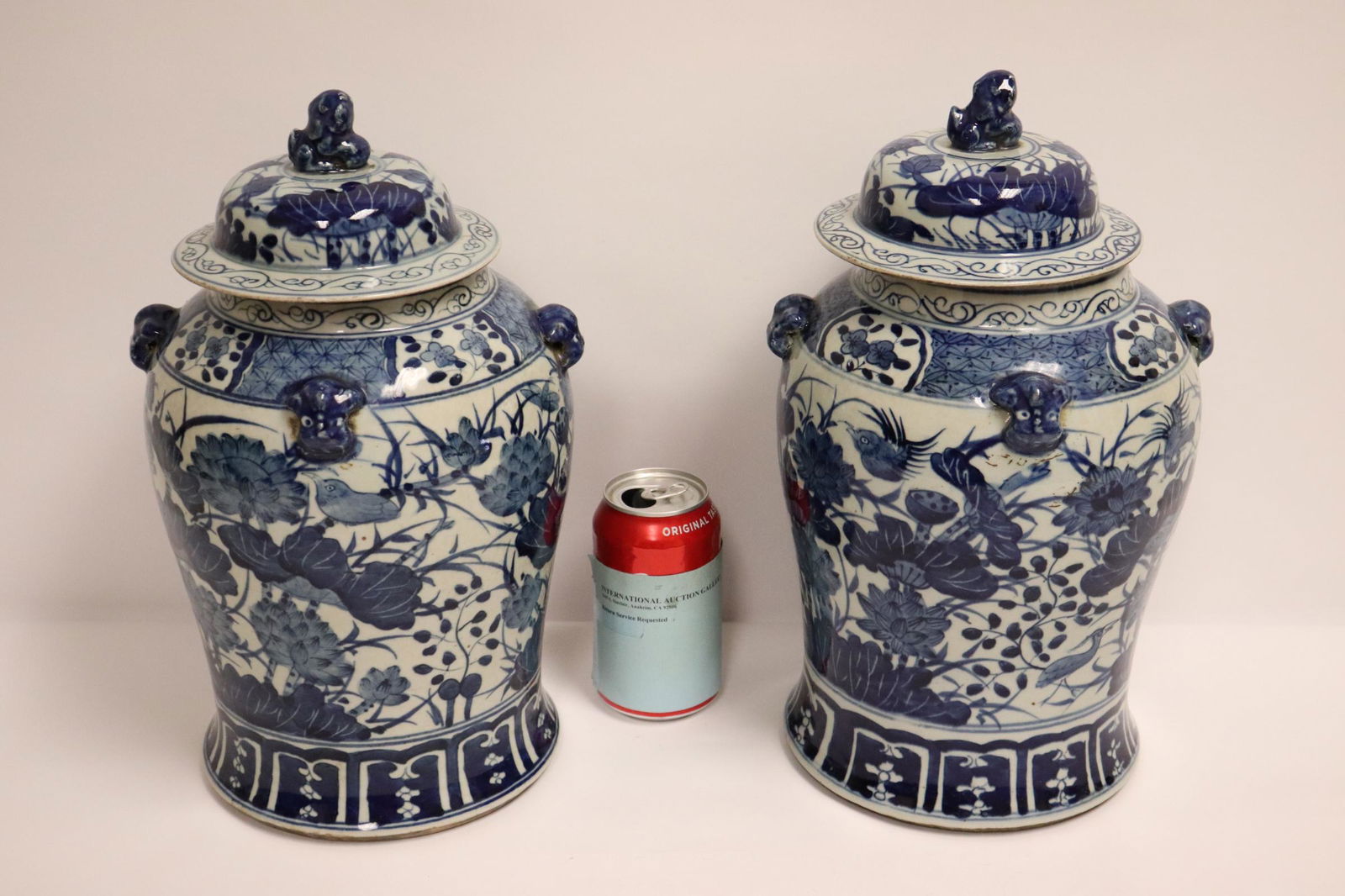 Pair Chinese antique blue and white covered jar: Pair fine Chinese antique blue and white covered jar decorated with lotus flowers, 13.75"Hx8"dia each