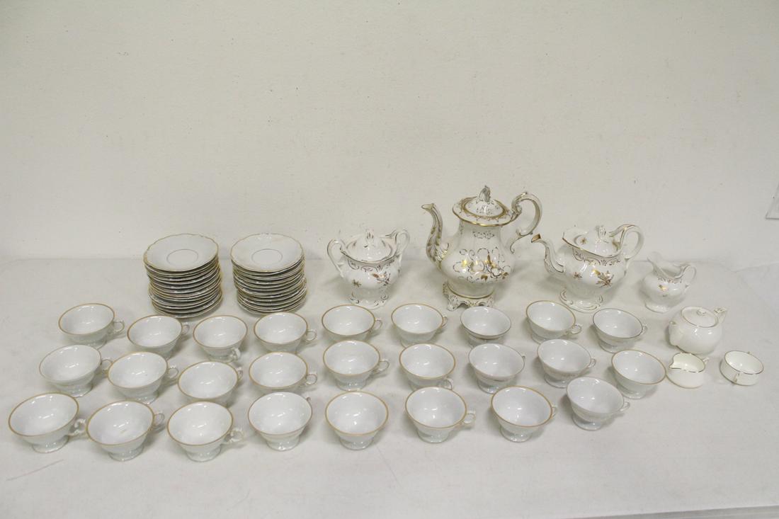 Lot of Wawel china, poland: Lot of Wawel china, poland, we are not sure if tea and coffee pot belong to the set, total approx. 61 pc