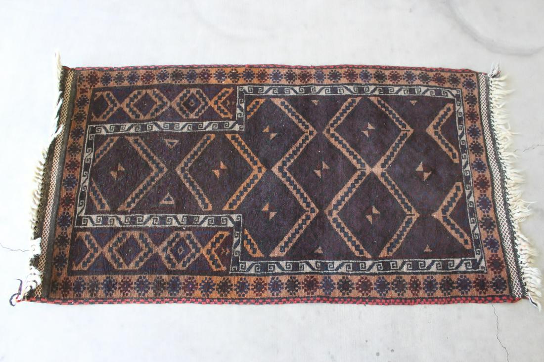Hand made Persian runner in Geometric pattern (1 of 8)