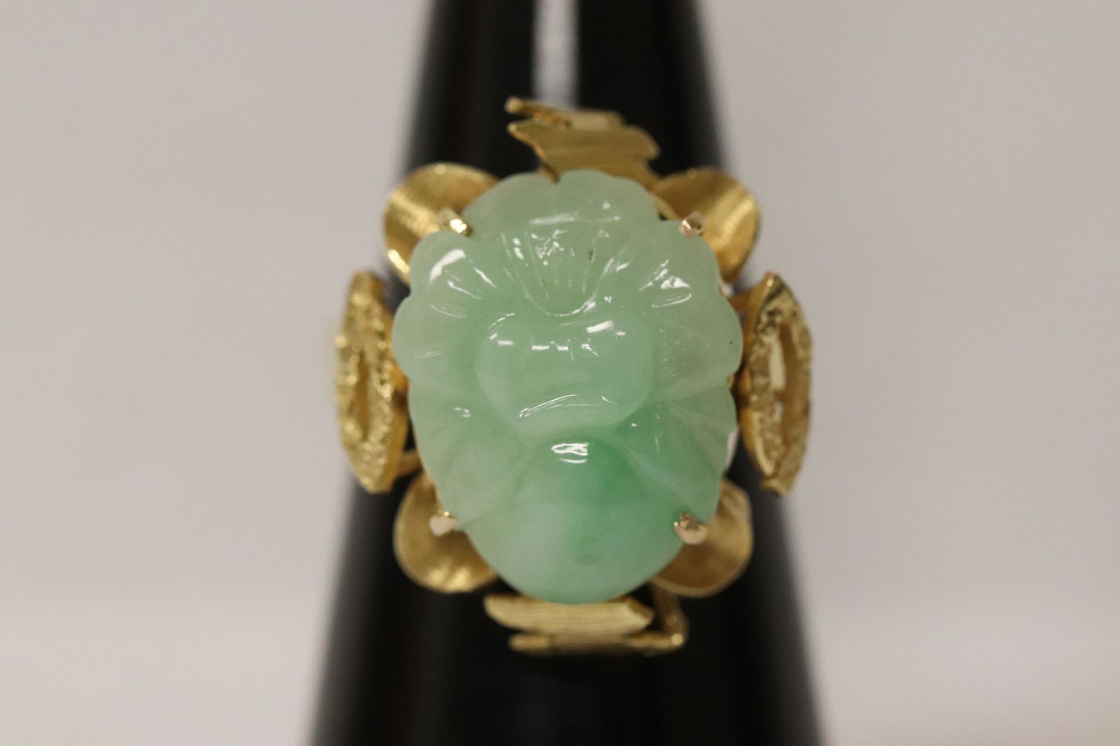 14K Y/G jadeite ring (1 of 10)