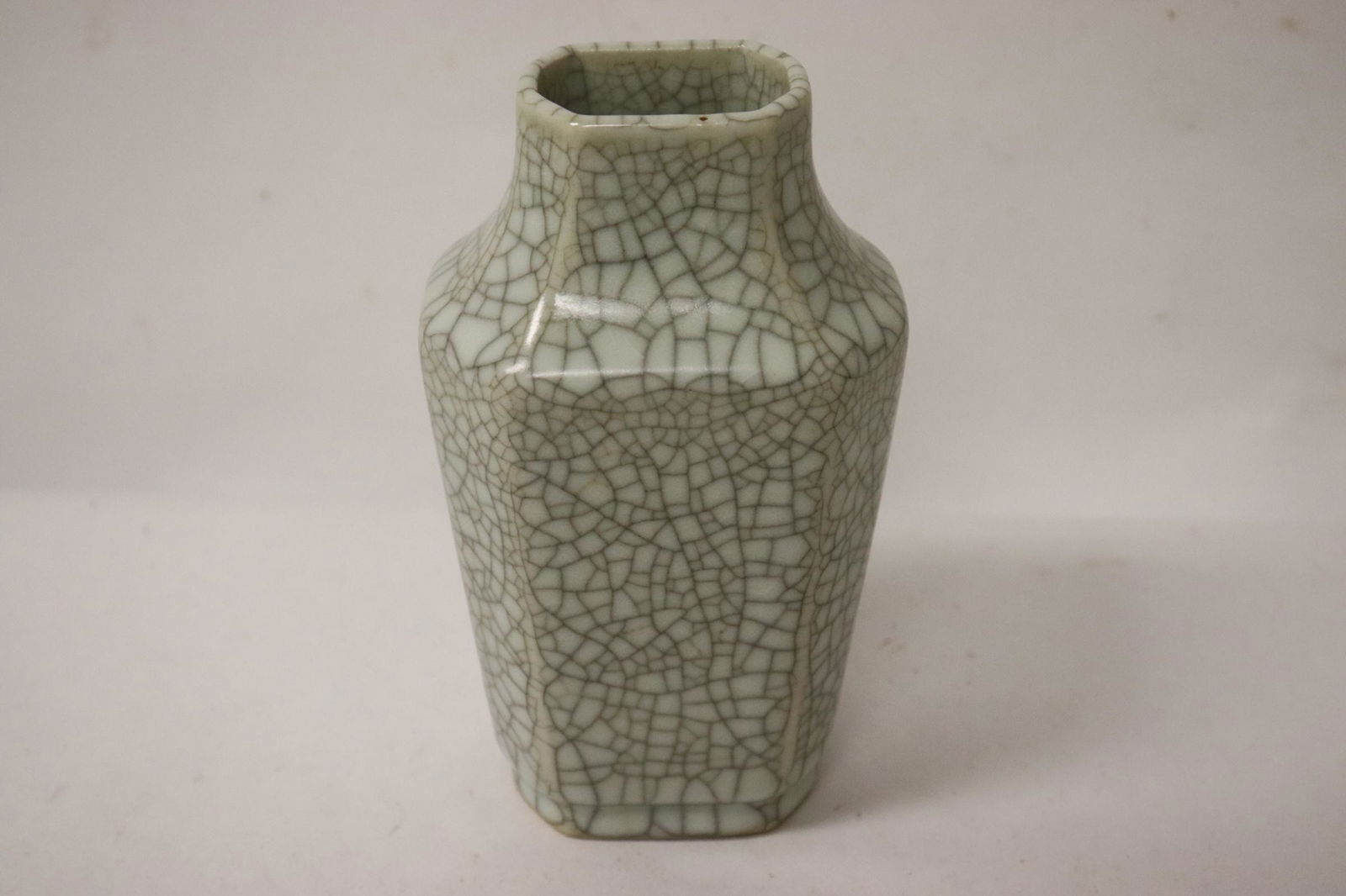 Song style crackleware vase (1 of 10)
