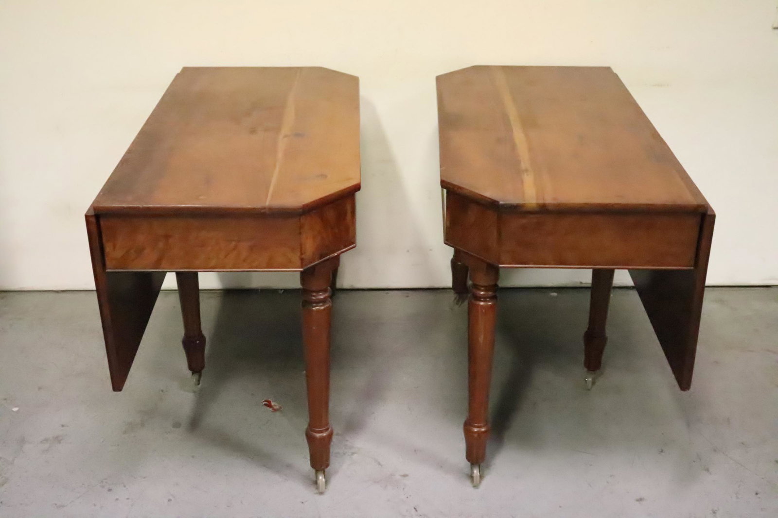 Pair vintage drop leaf console tables: Pair vintage drop leaf console tables, 30"Hx41.75"x21"(36.25") each