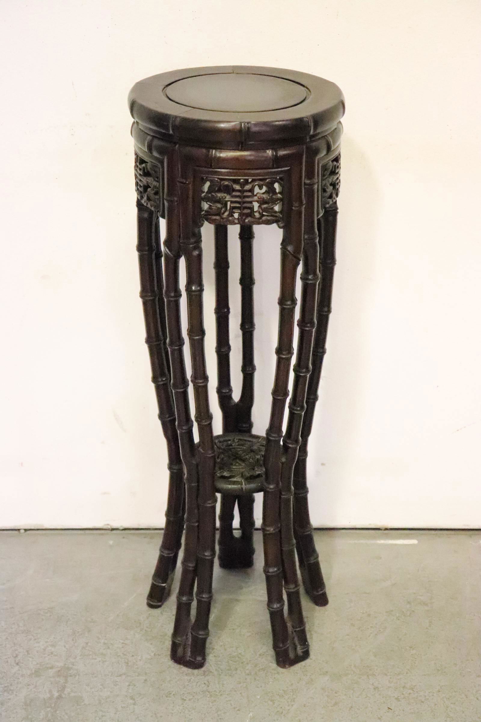 Fine Chinese rosewood round pedestal stand (1 of 10)