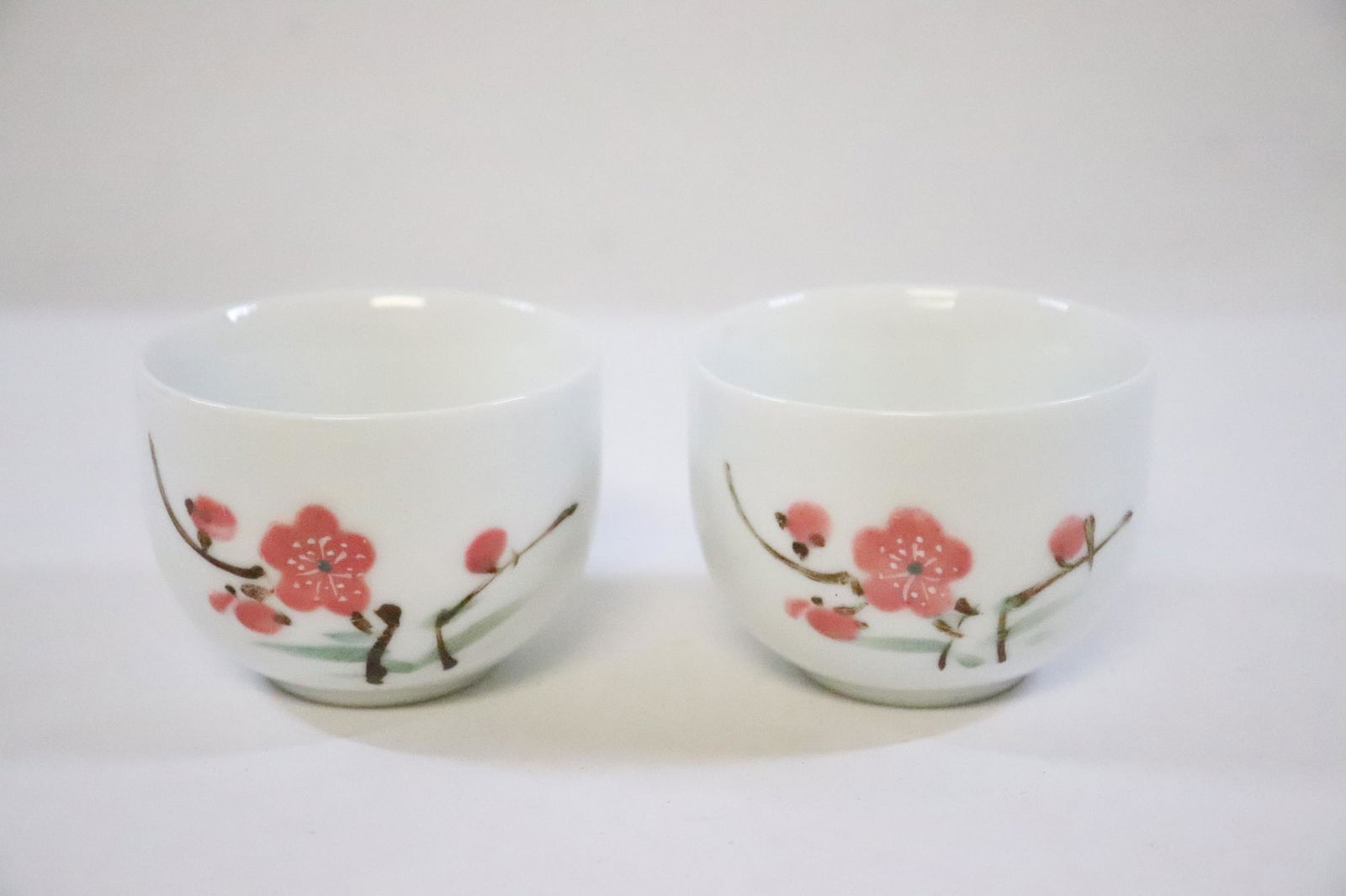Pair wucai porcelain tea cups (1 of 9)