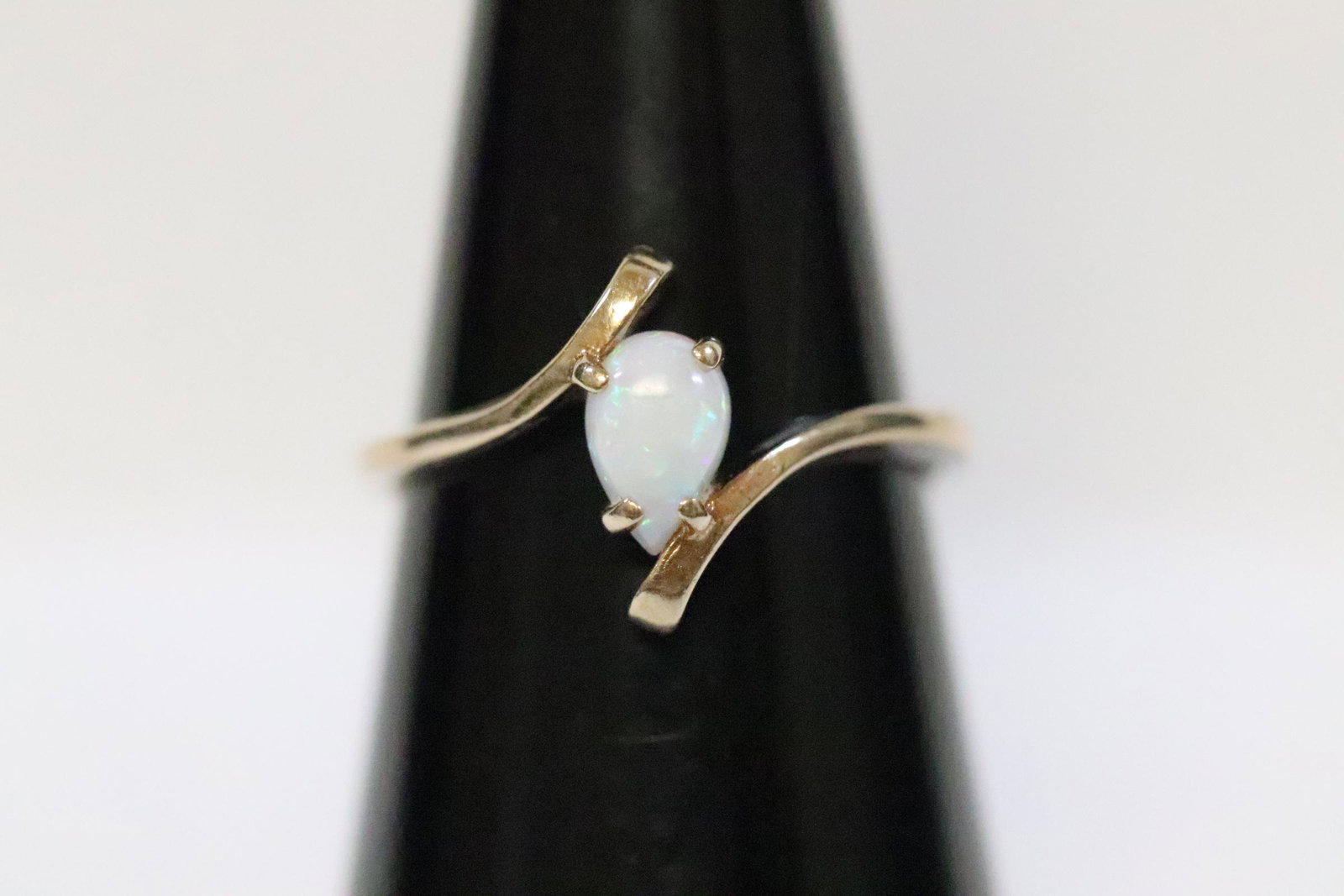 10K Y/G freestyle opal ring: 10K Y/G freestyle opal ring, size 5