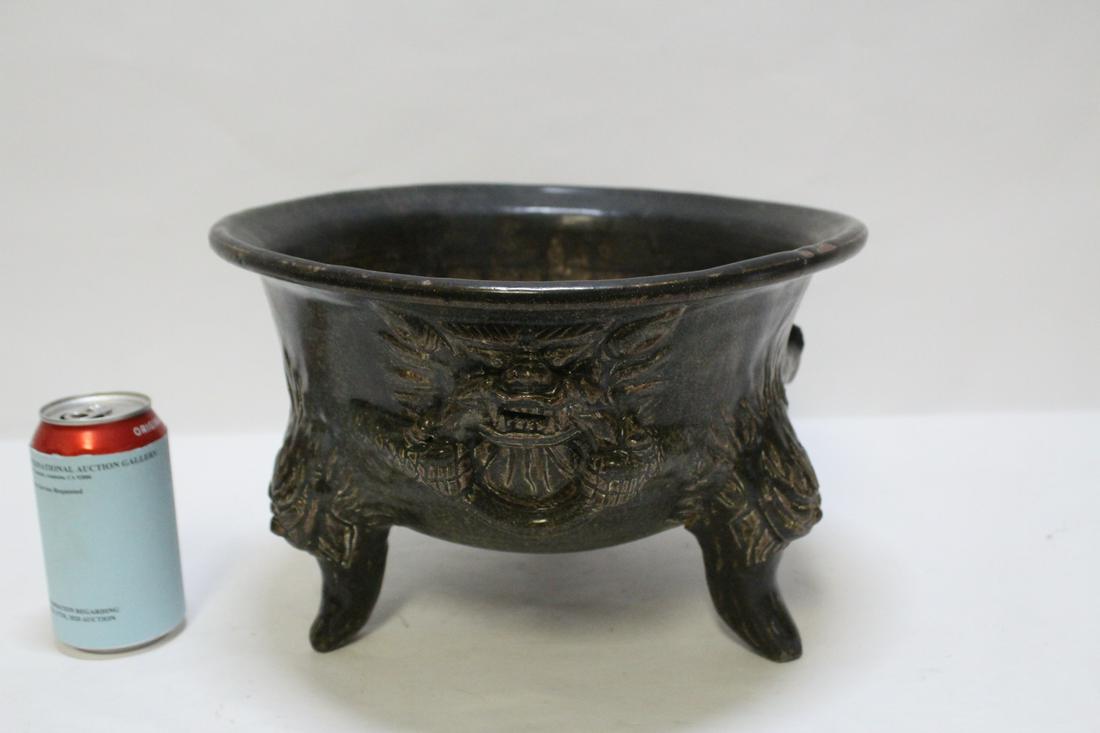 Unusual vintage Korean tripod censer: Unusual vintage Korean tripod censer with lion head motif decoration, 8.4"Hx12.5"dia