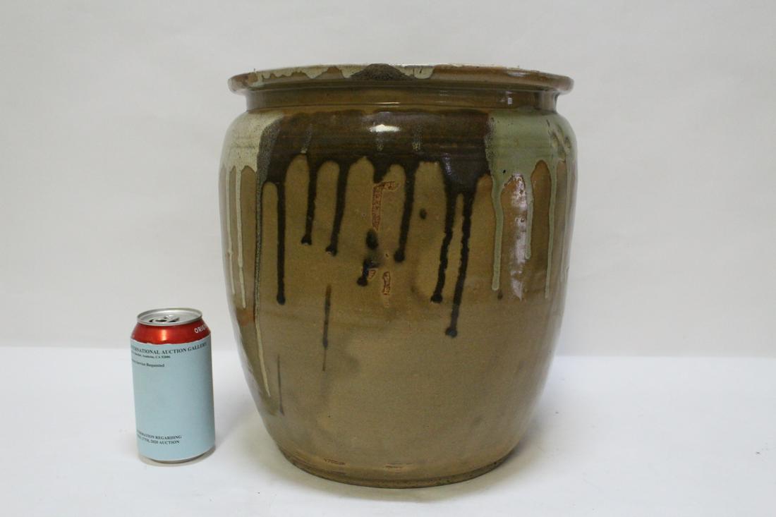 Chinese/ Korean large porcelain jar: Chinese/ Korean large porcelain jar, 12.65"Hx12"dia