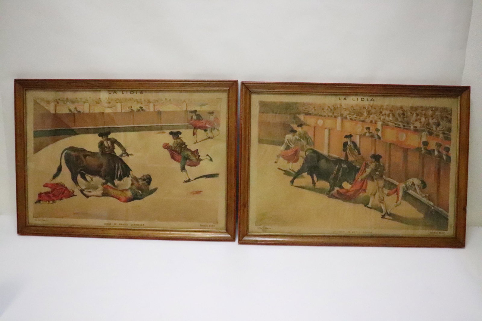 2 vintage framed posters (1 of 13)