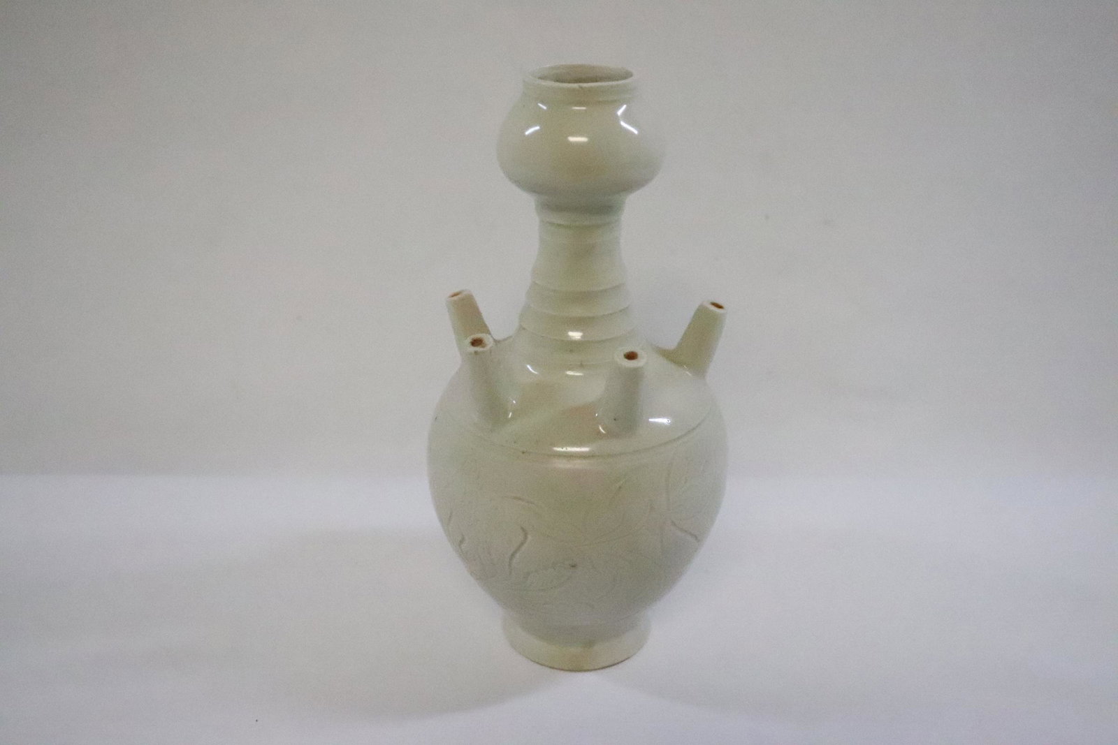 Chinese Song style multi-hole porcelain vase: Chinese Song style multi-hole porcelain vase, 7.95"Hx4"dia