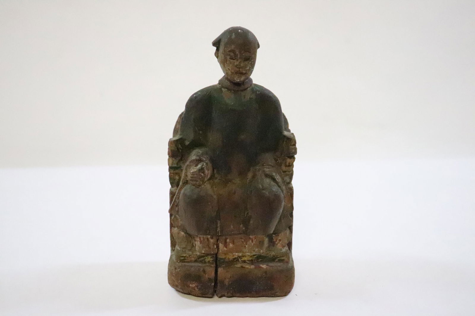 Chinese antique wood carved deity: Chinese antique wood carved deity, 5.25"H