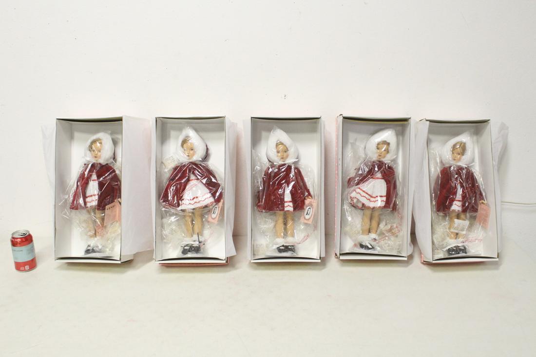 5 Effanbee "Cindy" dolls, new in box: 5 Effanbee "Cindy" dolls, new in box
