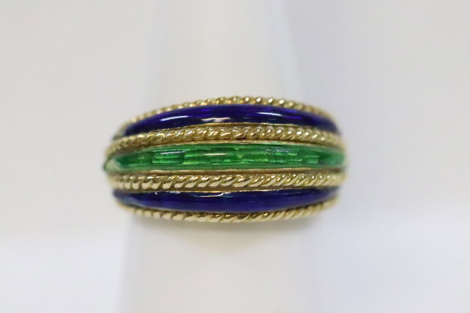 An 18K Y/G enamel ring (1 of 9)