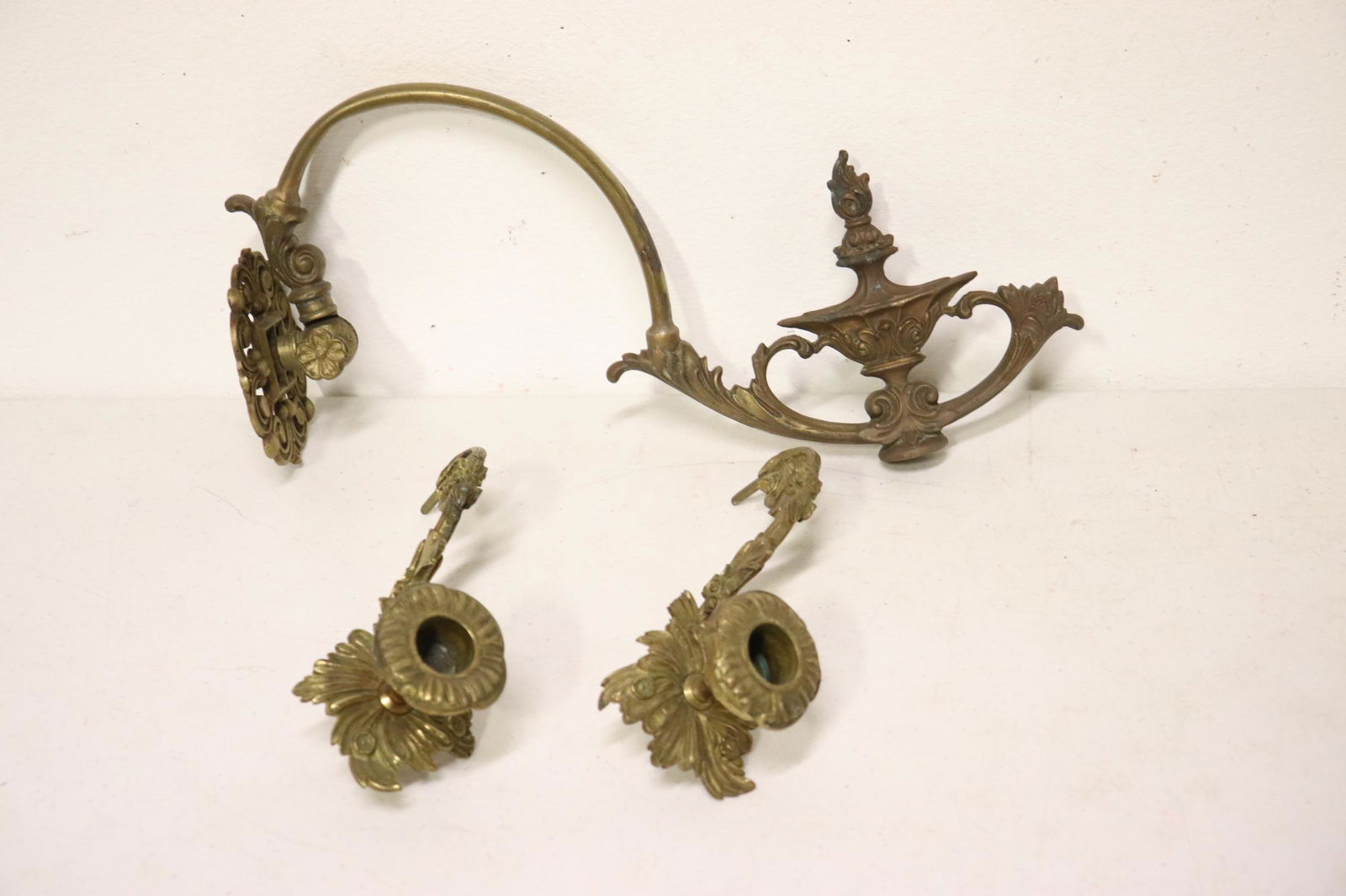 3 vintage bronze wall sconces (1 of 10)