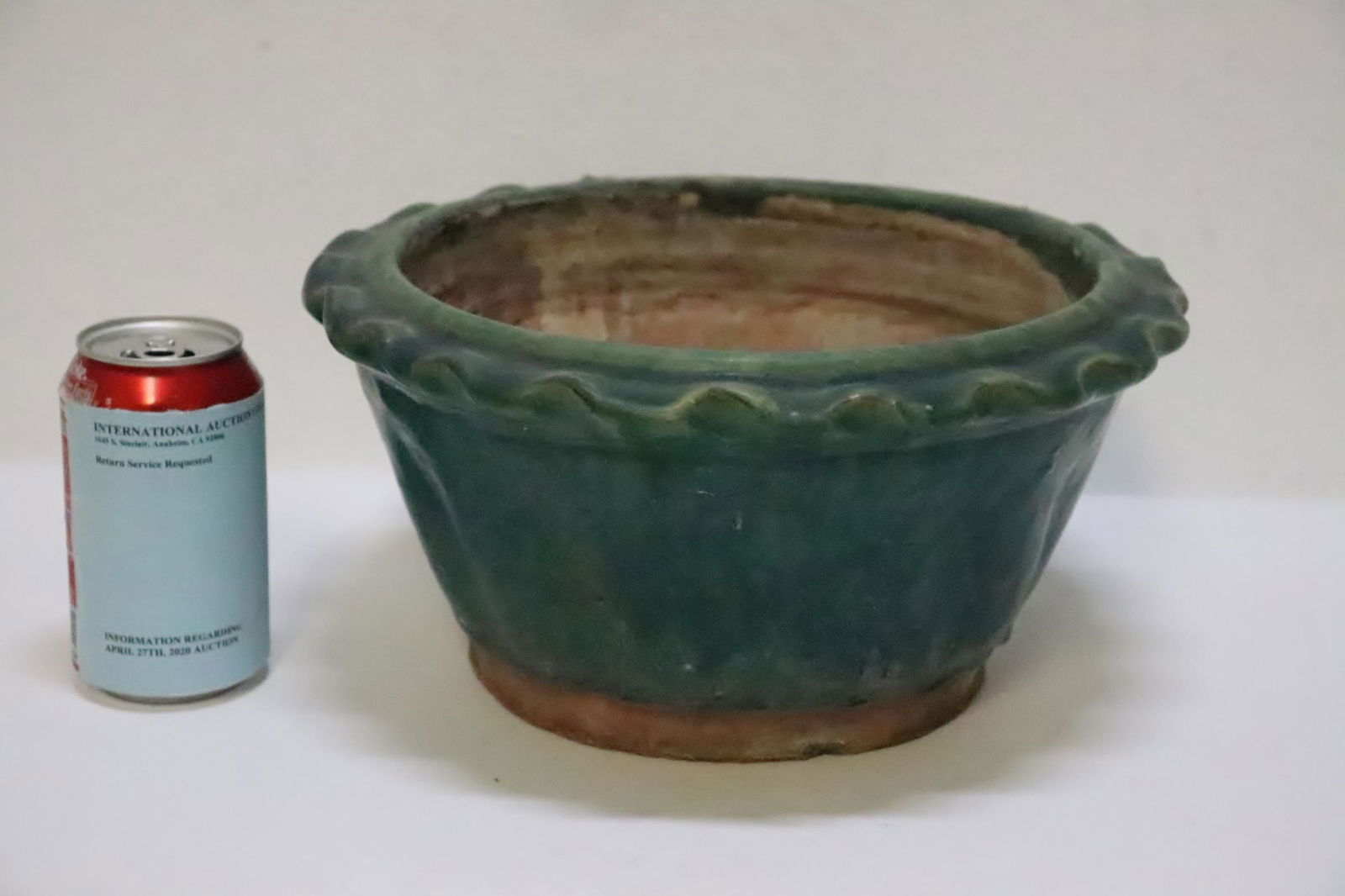 Chinese Ming style green glazed pottery planter (1 of 9)