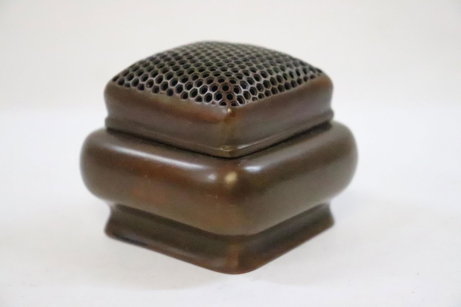 Chinese small bronze censer (1 of 9)