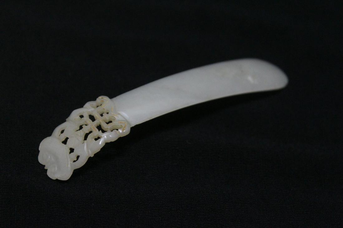 Chinese antique white jade carved hair ornament: Fine Chinese antique white jade carved hair ornament, 5.25"L
