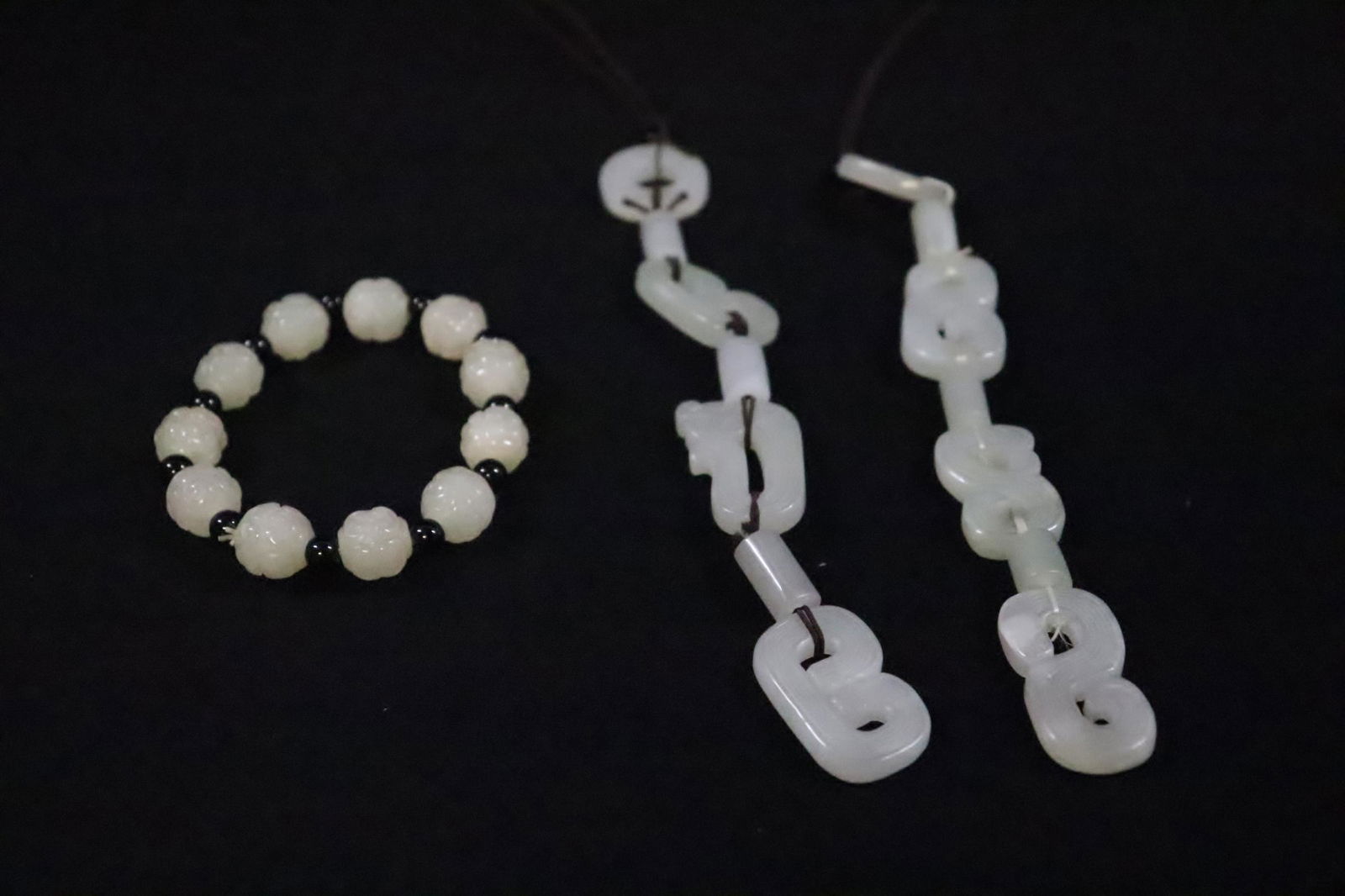 3 very fine white jade bracelets (1 of 10)