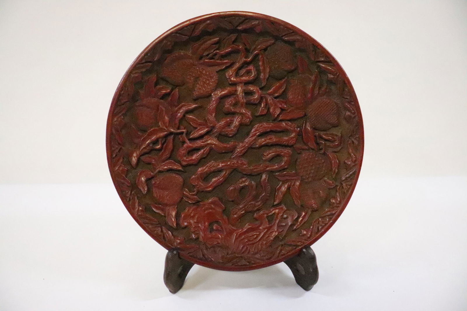 Fine Chinese cinnabar plate (1 of 9)