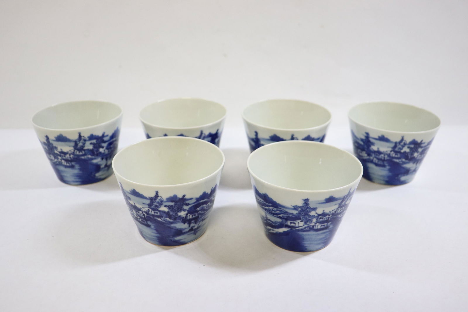 Set of 6 Chinese vintage blue and white tea cups: Set of 6 Chinese vintage blue and white tea cups, 2.35"Hx3.15"dia each