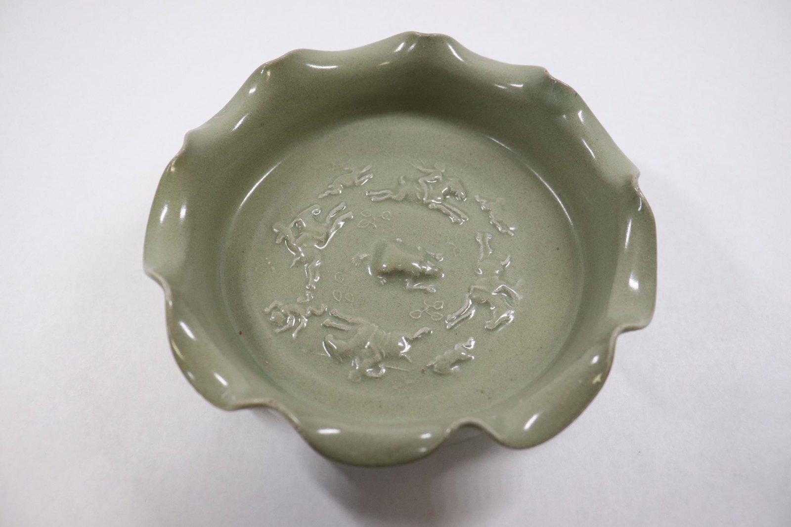 Chinese Song style celadon brush wash: Chinese Song style celadon brush wash, 2.65"Hx7.5"dia