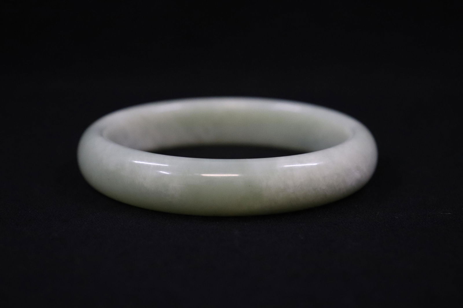 Chinese jadeite like bangle (1 of 9)