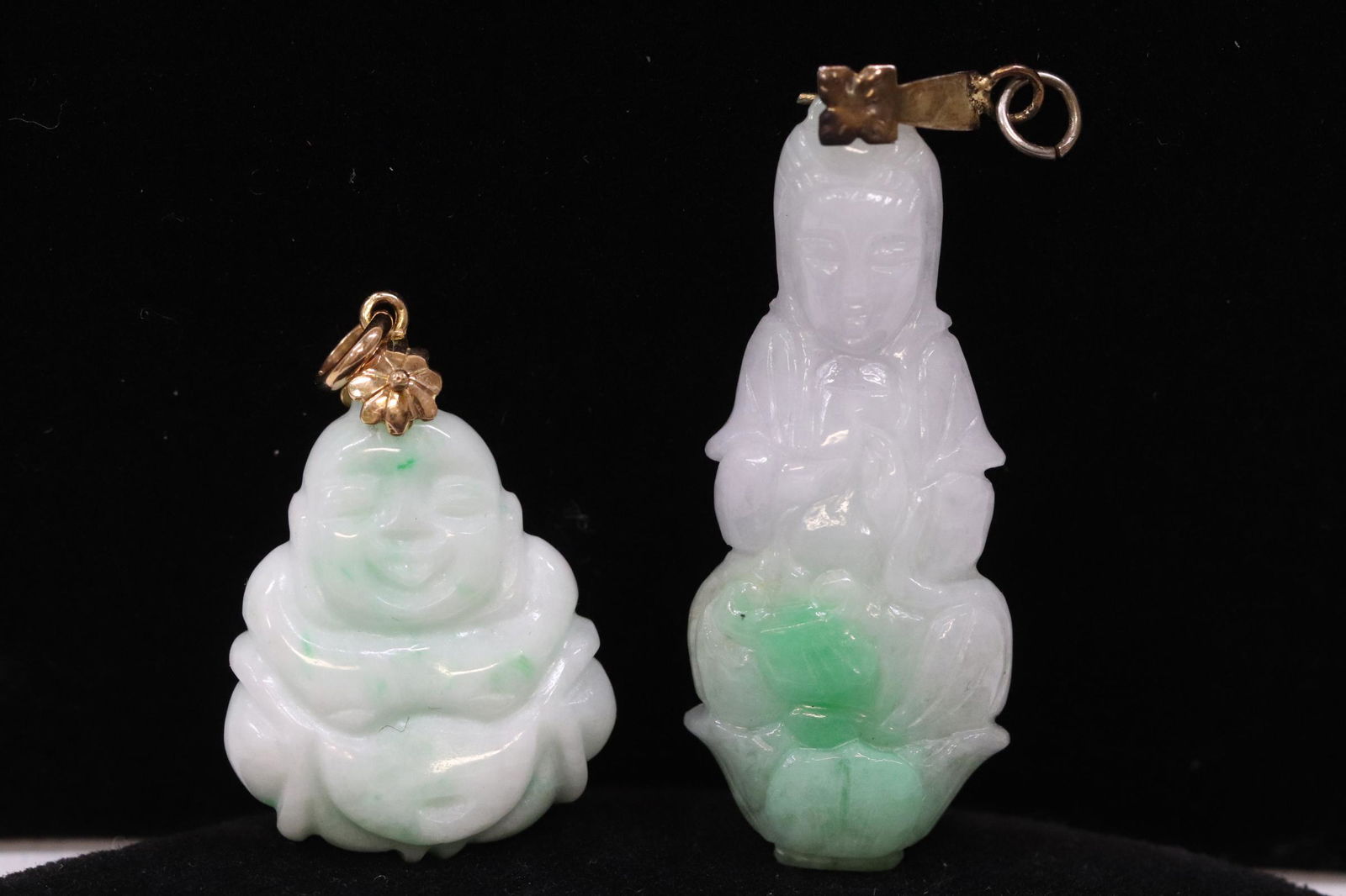 2 jadeite pendant carvings (1 of 10)